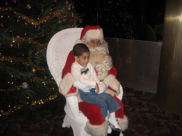 annual_childrens_christmas_party200710.jpg