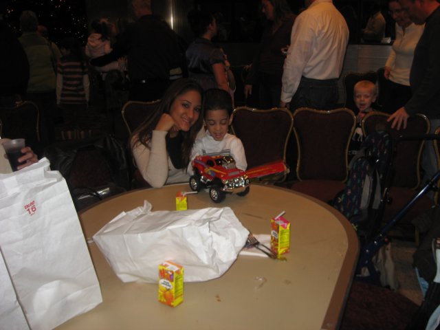 annual_childrens_christmas_party200730.jpg