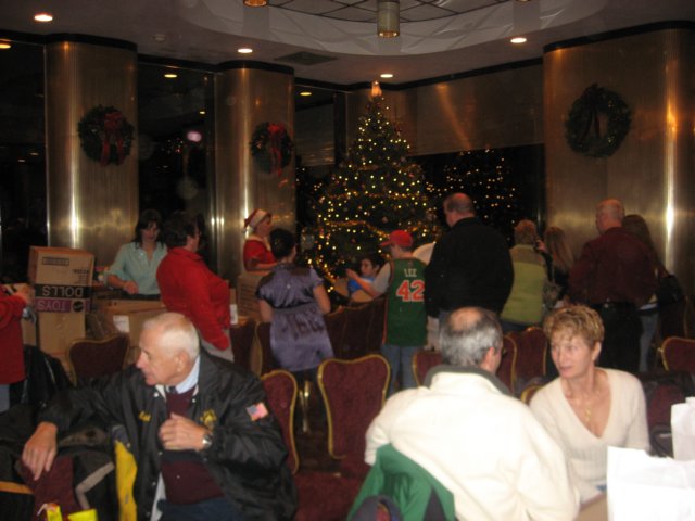 annual_childrens_christmas_party200733.jpg